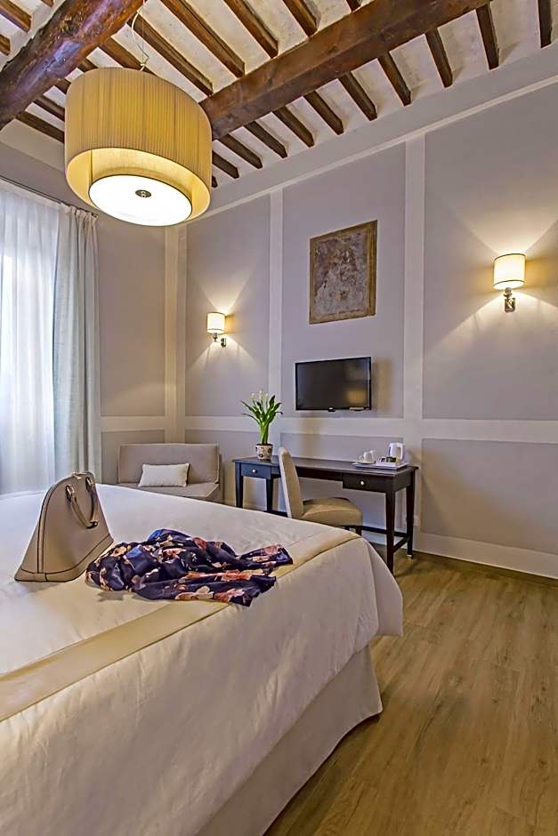 Il Chiostro Del Carmine