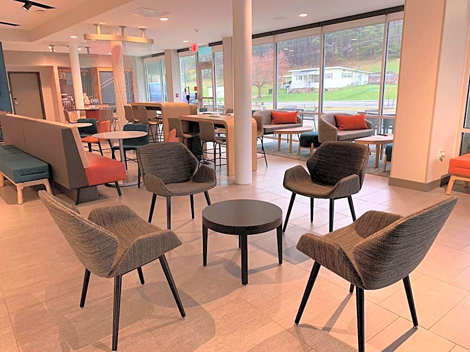 avid hotels - Salem By IHG