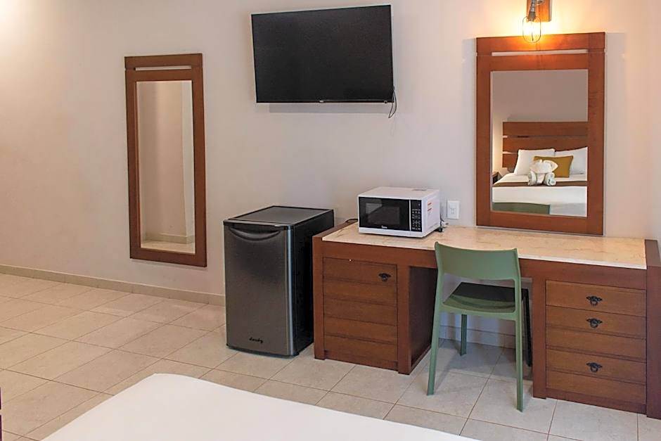 Xuux Peek by Tecnohotel