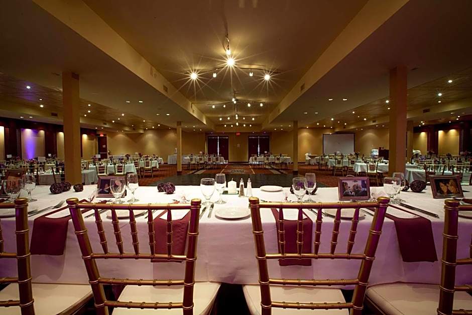 Edmonton Hotel & Convention Center Edmonton