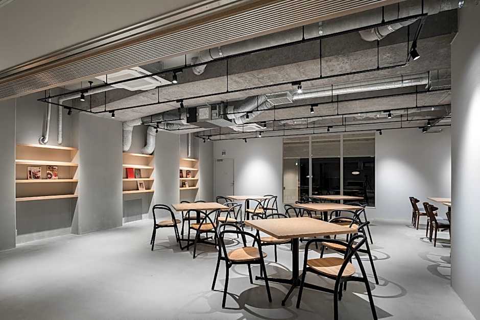 RAKURO Kyoto by THE SHARE HOTELS