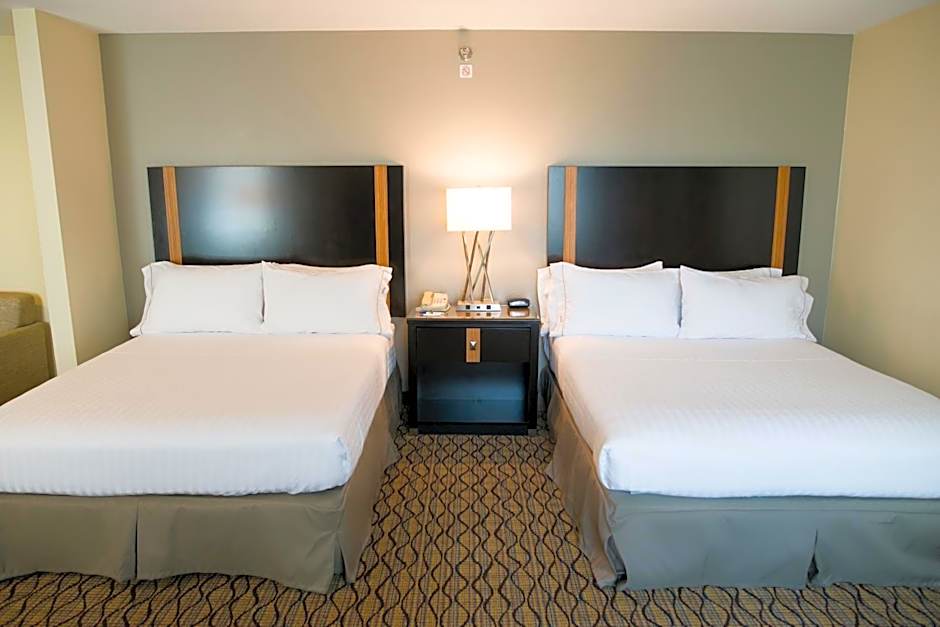 Holiday Inn Express Hotel & Suites Chanhassen By IHG