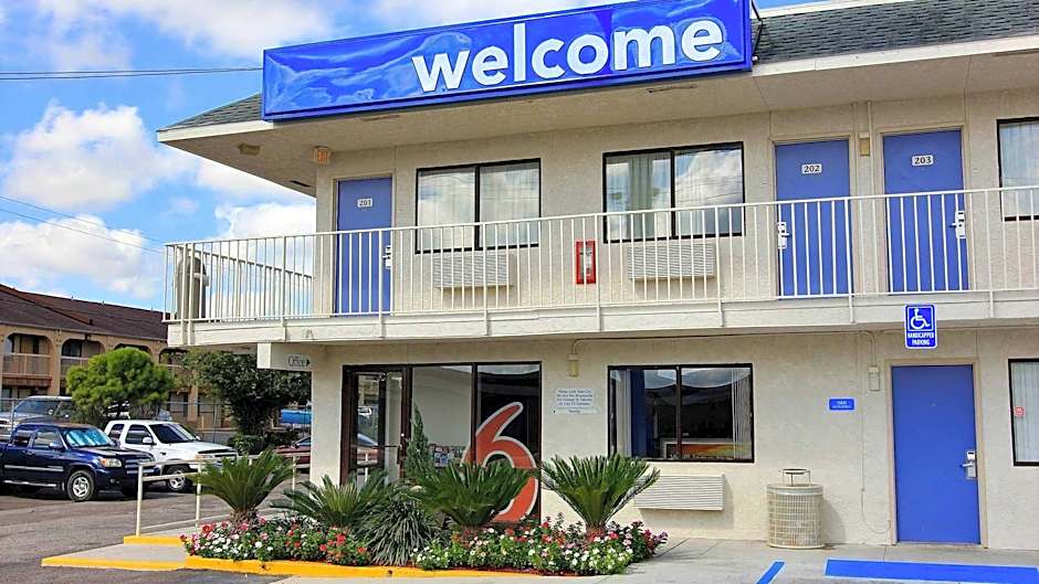 Motel 6-Kingsville, TX
