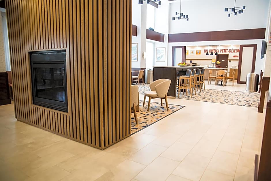 Hampton Inn & Suites by Hilton Laval