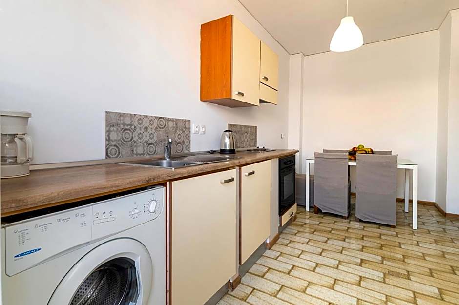 Lefka Hotel & Apartments