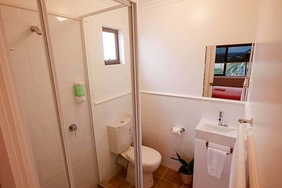 YHA Port Elliot Beach House