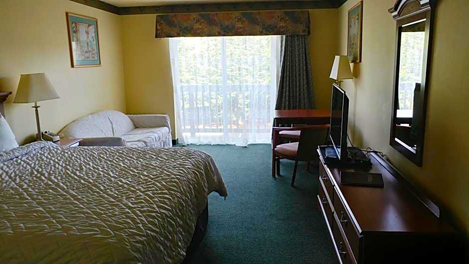 Palace Inn & Suites