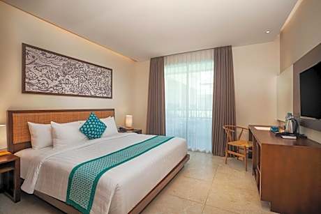 Suite with Free Benefit