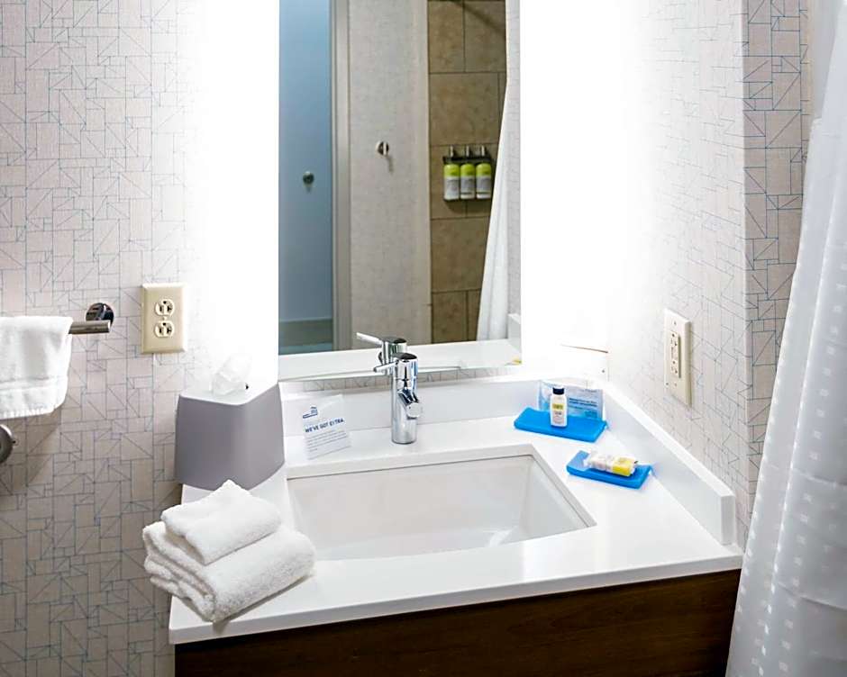 Holiday Inn Express & Suites Knoxville - Farragut by IHG