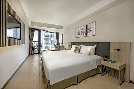 Deluxe City View with Balcony