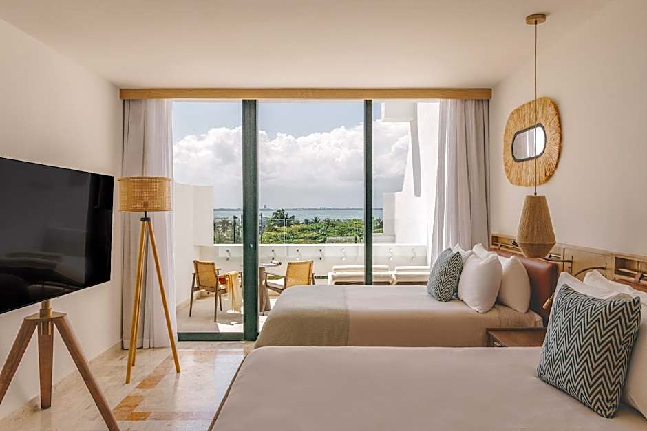 Photo 1 of 5 of The Reserve Suite, Sunset View