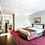 Red Carpet Inn & Suites