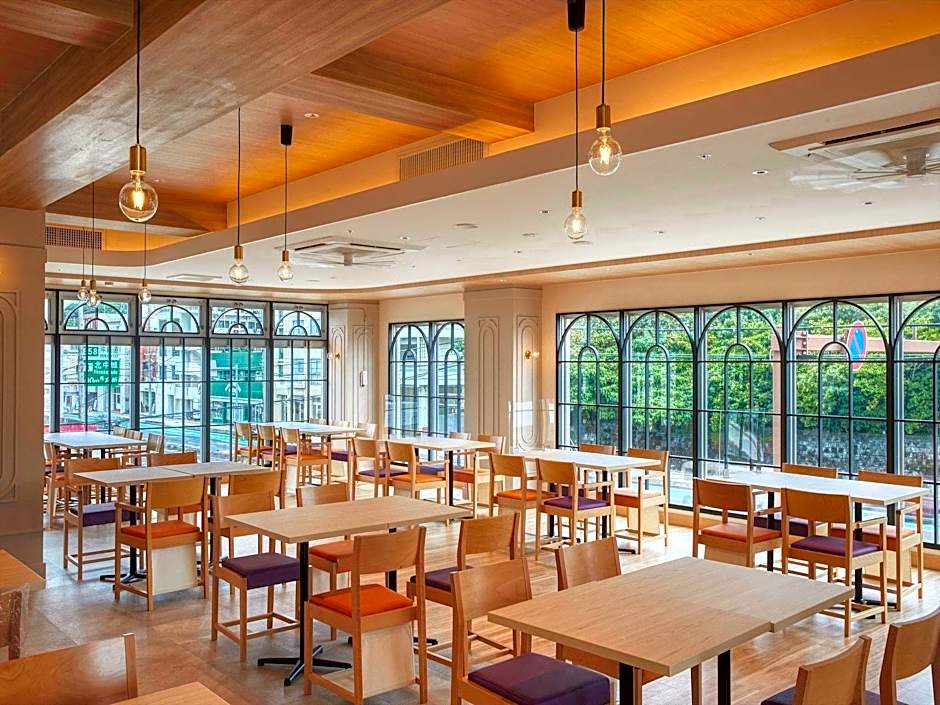 THE GRAND HOTEL GINOWAN