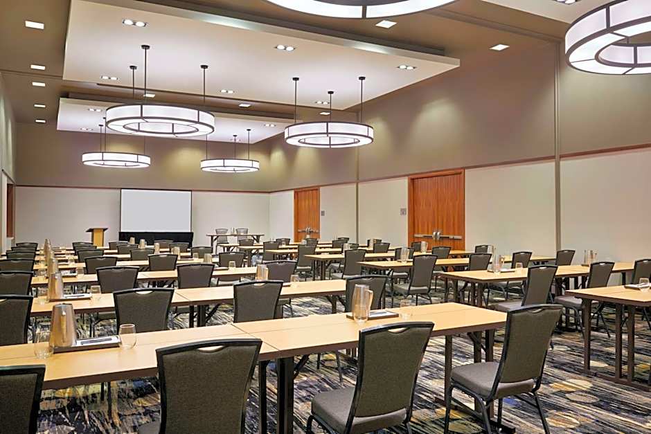 Courtyard by Marriott Calgary Airport