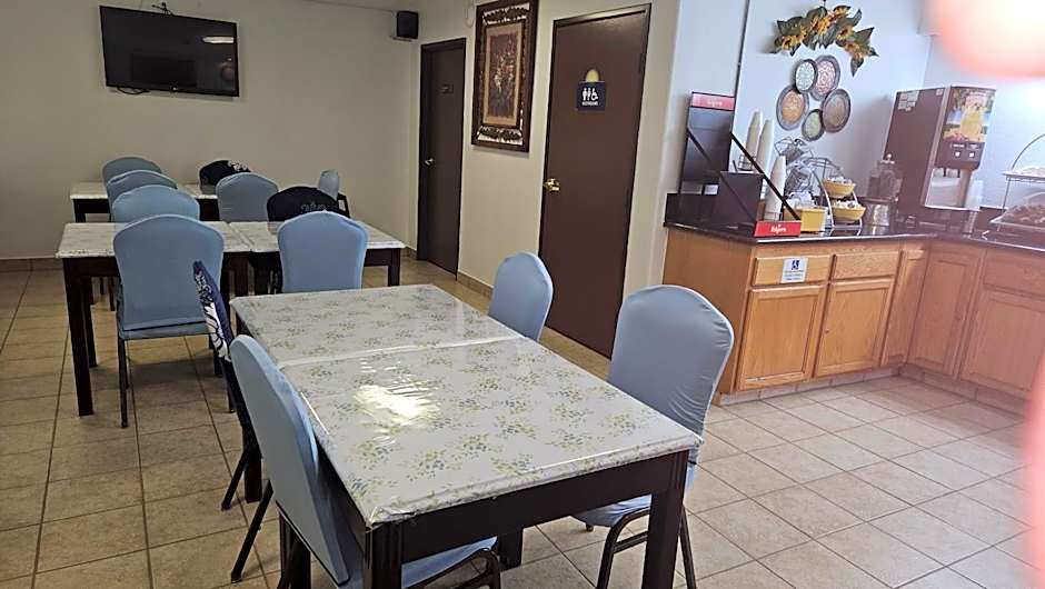 Days Inn & Suites by Wyndham Artesia