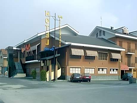 Hotel Quo Vadis
