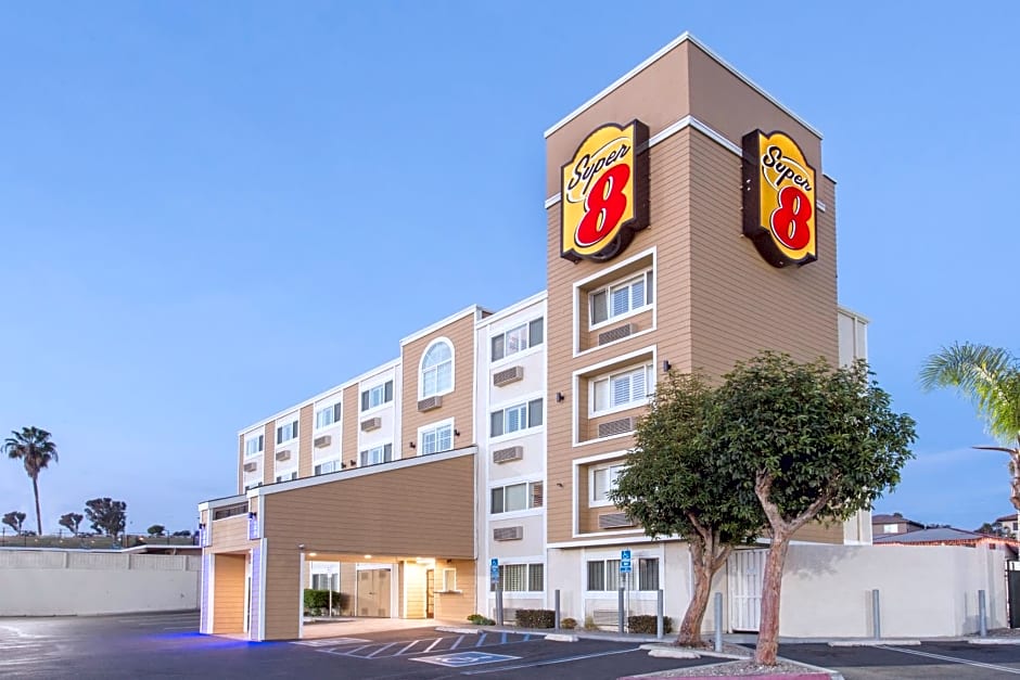 Super 8 by Wyndham National City Chula Vista