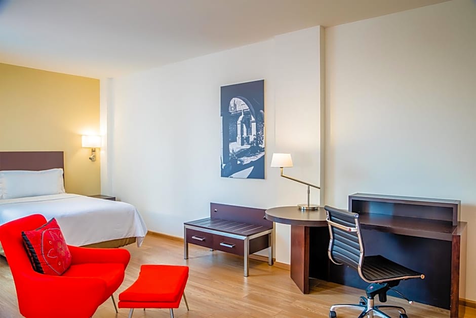 Fiesta Inn Express Perinorte