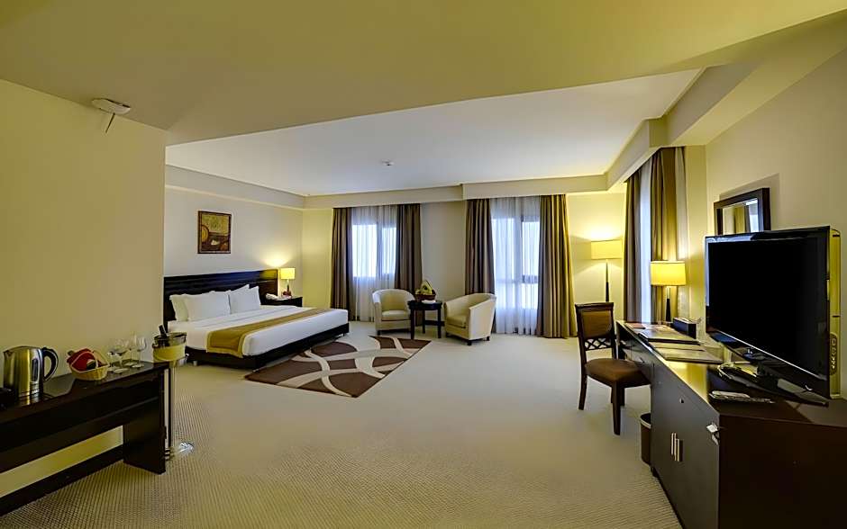 Photo 1 of 1 of Executive Family Suite