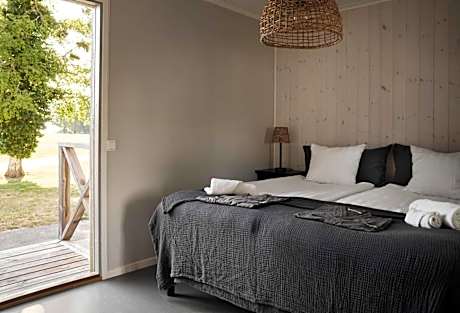 Standard Twin Room with limited Sea View