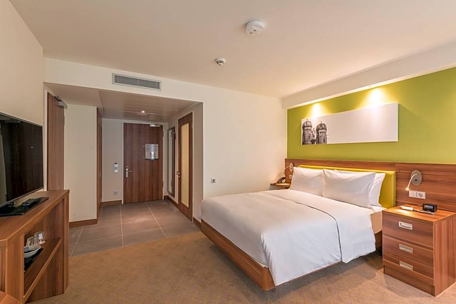 Hampton By Hilton Munich City West