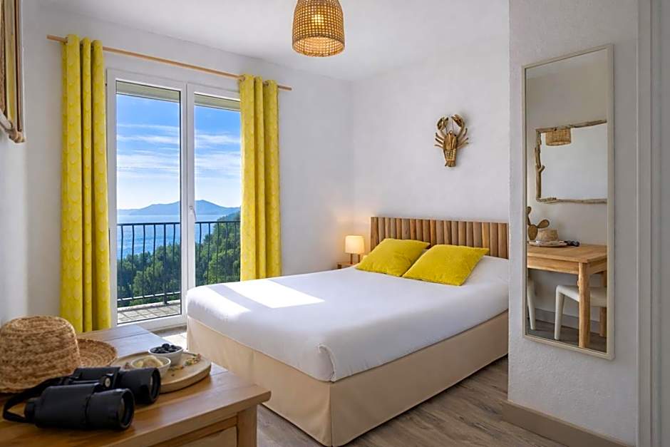 Hôtel Almanarre Plage - Hôtel Eco-Responsable face à la mer