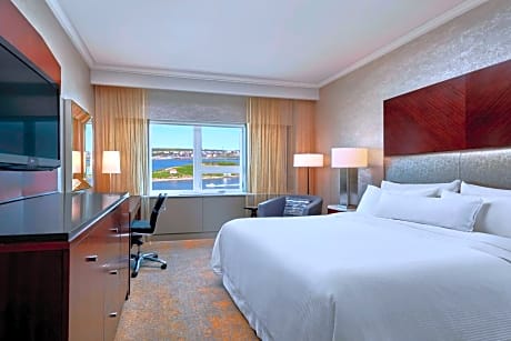 Premium, Guest room, 1 King, Harbor view