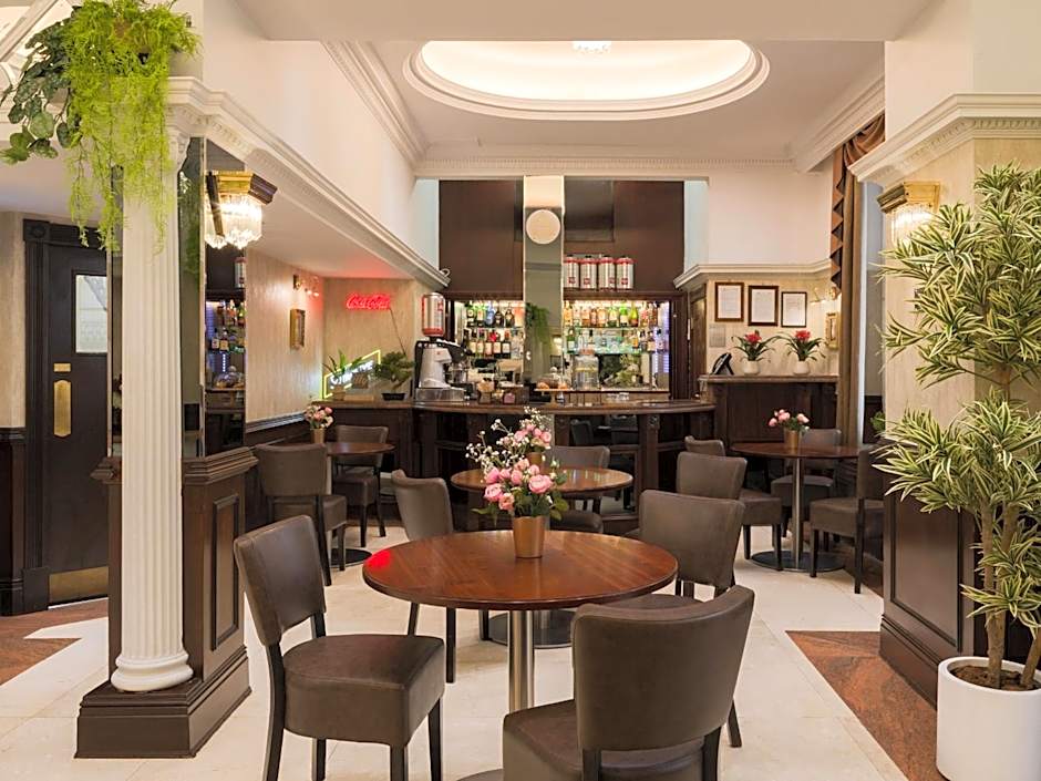 Royal Eagle Hotel