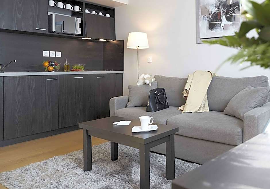 Seven Urban Suites Nantes Centre