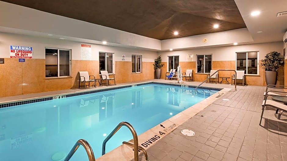 Best Western Plus New Cumberland