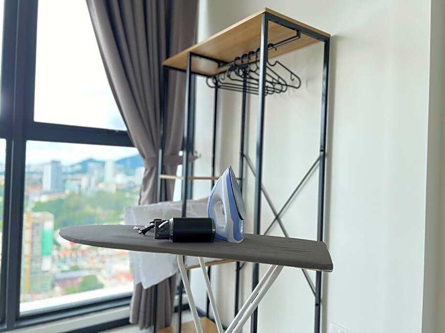 Georgetown Urban Family & Baby-Friendly Home with Skypool Seaview