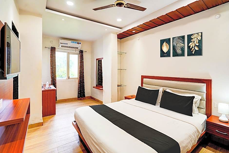 Hotel SV Grand Varanasi – Varanasi, VA