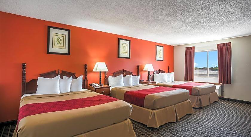 Rodeway Inn Cedar Rapids Westdale