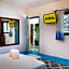 Red Panda Hostal