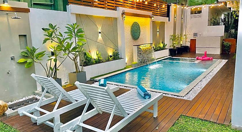8Plus Motels