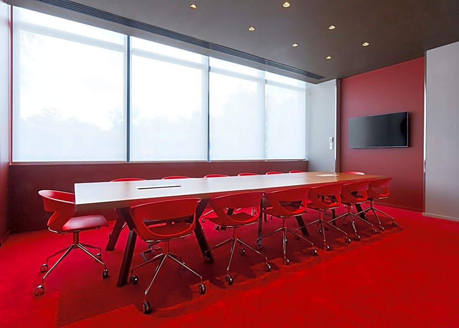 Holiday Inn Express Sydney Macquarie Park By IHG