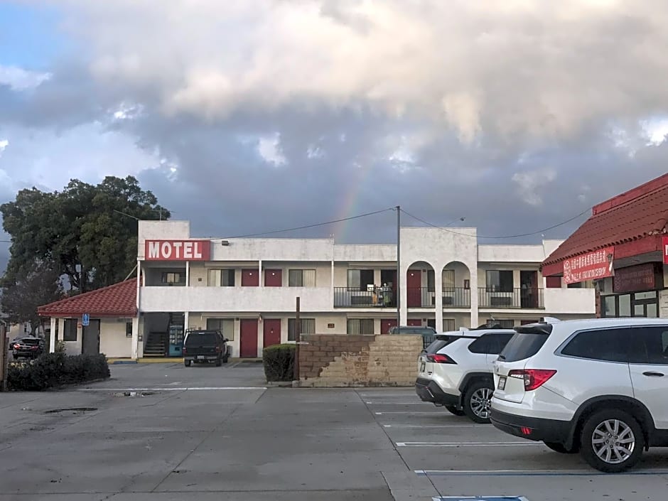 Eunice Plaza Motel