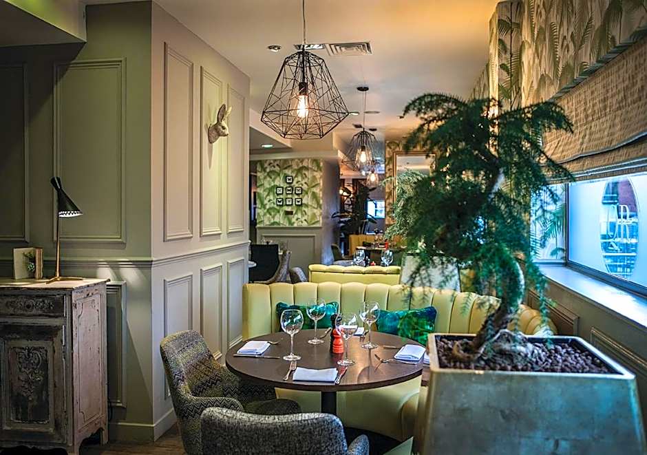 Ramada Hotel & Suites by Wyndham Coventry