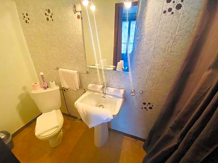 Hôtel Restaurant Le Saint Gillois