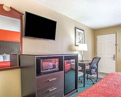 King Room - Non-Smoking