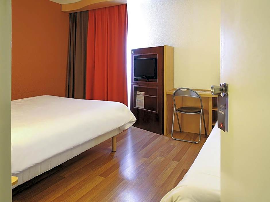 ibis Bourg Jasseron/Teyssonge