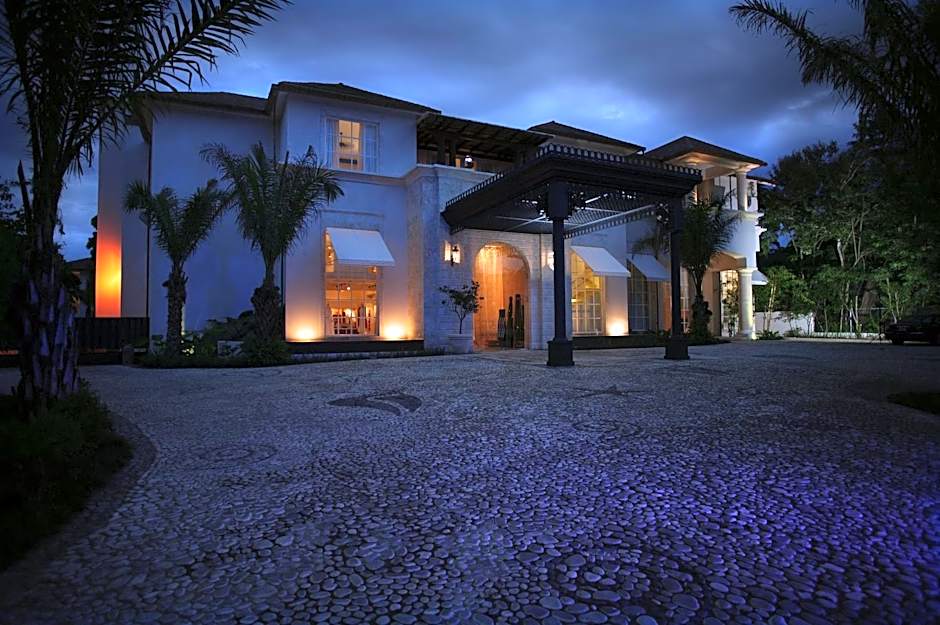 Casa Colonial Beach & Spa