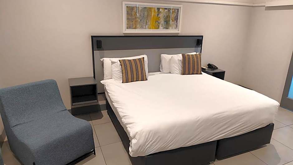 THE Pretoria Hotel
