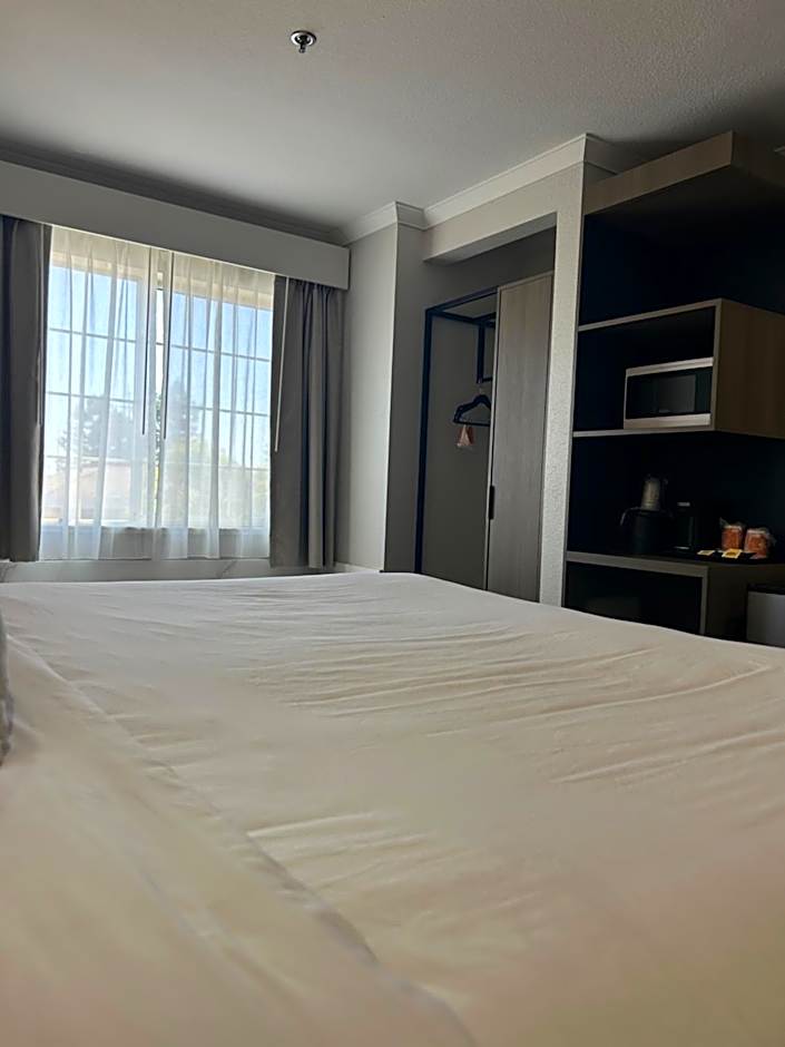 Quality Inn & Suites Santa Rosa South