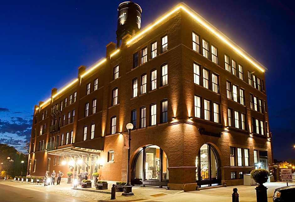 The Charmant Hotel