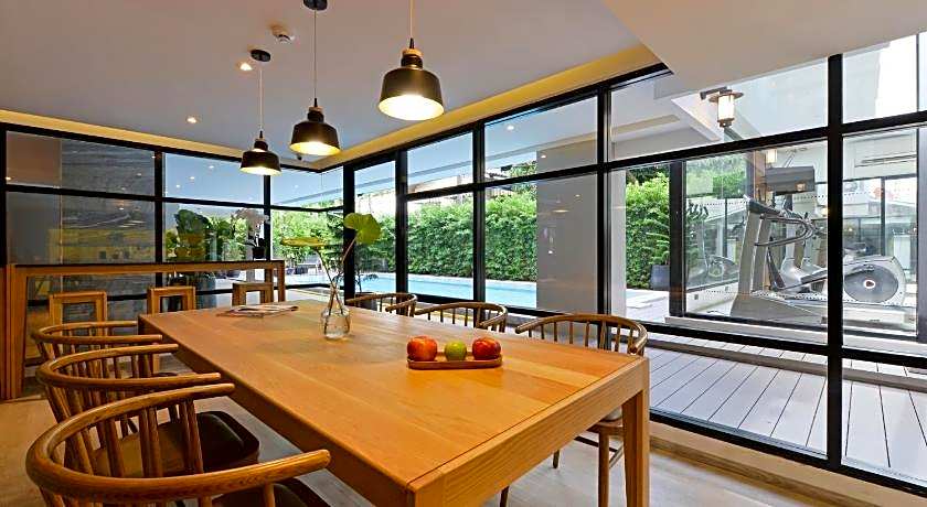 Aspira Tropical Residence Thong Lor