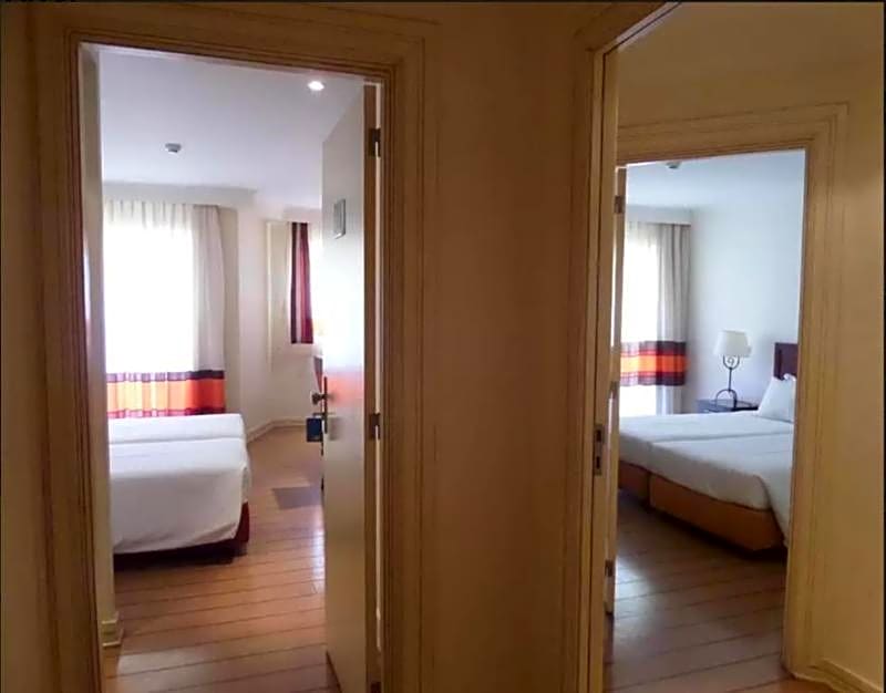 Yellow Alvor Garden - All Inclusive