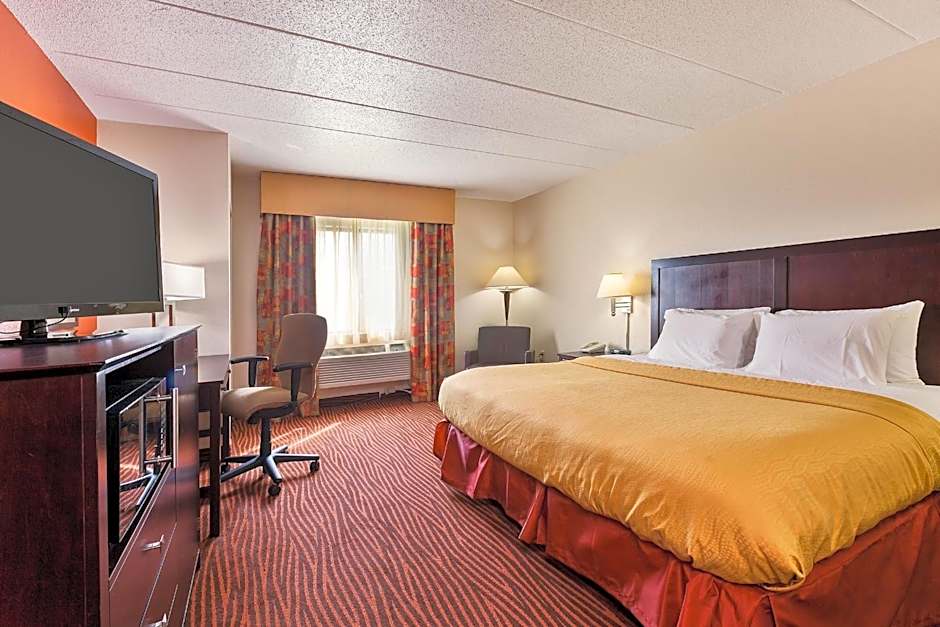 AmericInn by Wyndham Muscatine