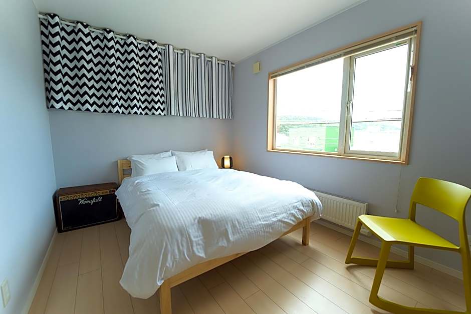 The Lobs 2, Rusutsu, Yotei view, 8 mins to Rusutsu