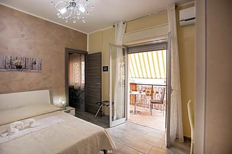 Double Room with Private Bathroom